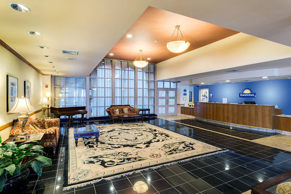 Clarion Hotel Milwaukee Airport Экстерьер фото